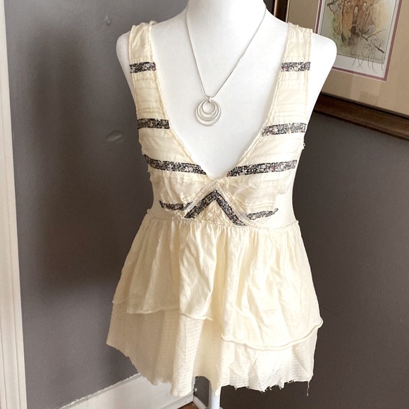 Flowy Free People Tank - Picture 1 of 3